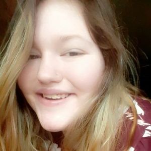 Meet your Posher, Hailey